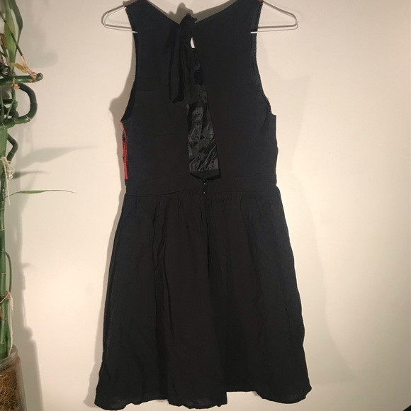 Forever 21 Embroidered Black & Red Dress - M - Picture 3 of 4